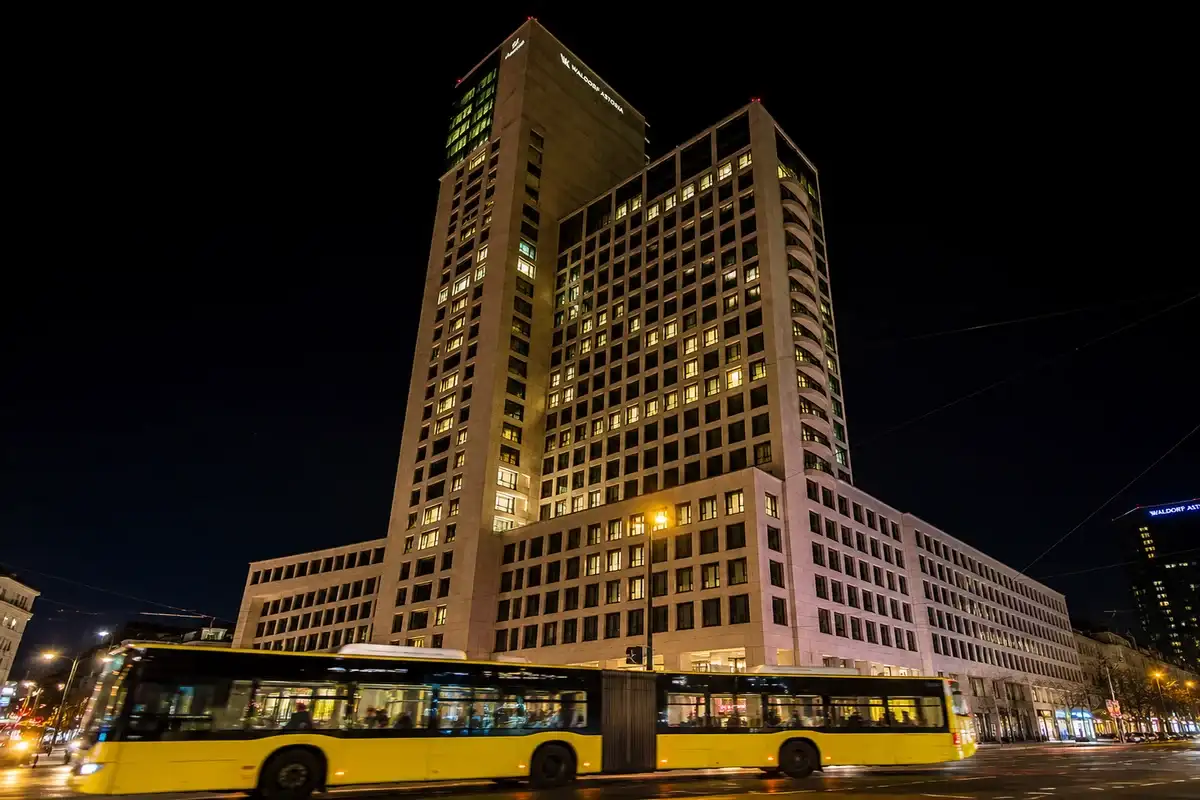 Berlin Mitte Nacht Fernsehturm Panorama 2